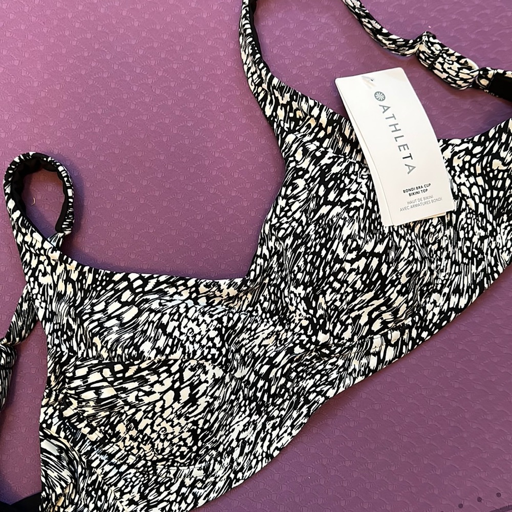 Athleta Bondi Bra Cup Bikini Top NWT